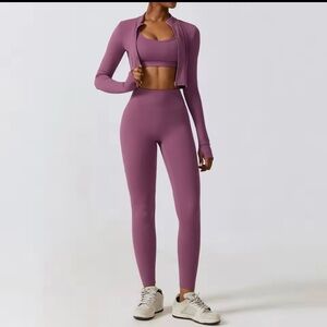 Sportswear tracksuit Leggings and Bra / Jacket Set